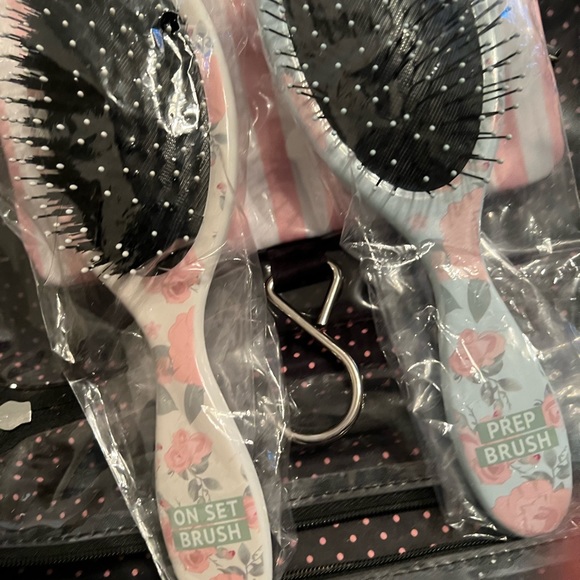 New! Beachwaver co hair accessories, hair brushes,combsgoodvibesshampoo&conditio main image 10